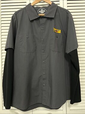 Pennzoil Mechanics Work Shirt
Men's Extra Large Long Sleeve 
Grey Black